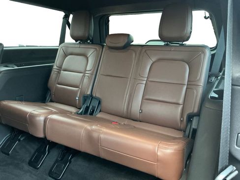 Certified 2024 Lincoln Navigator L Reserve image 21