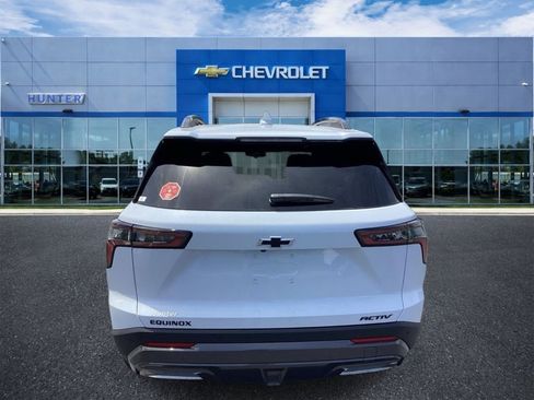 New 2026 Chevrolet Equinox ACTIV FWD image 3