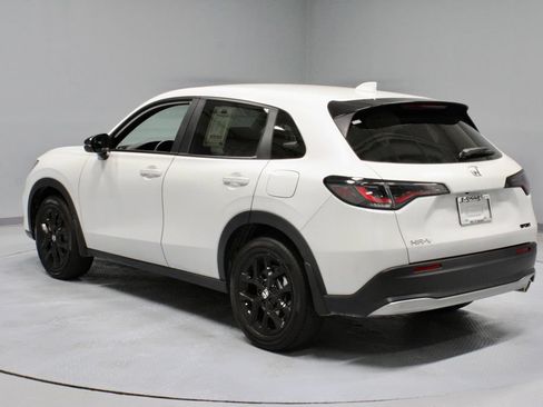 Used 2025 Honda HR-V Sport image 10