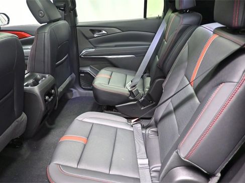 New 2026 Chevrolet Traverse RS image 14