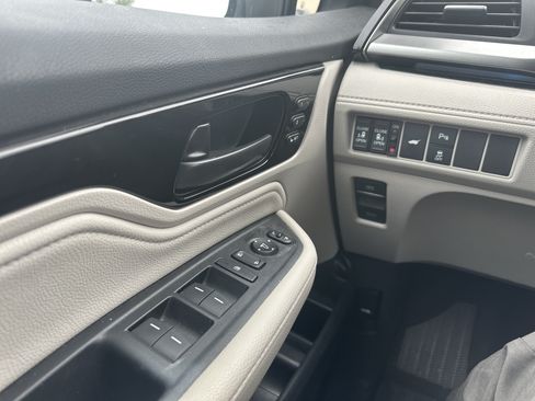 Certified 2026 Honda Odyssey Touring image 30