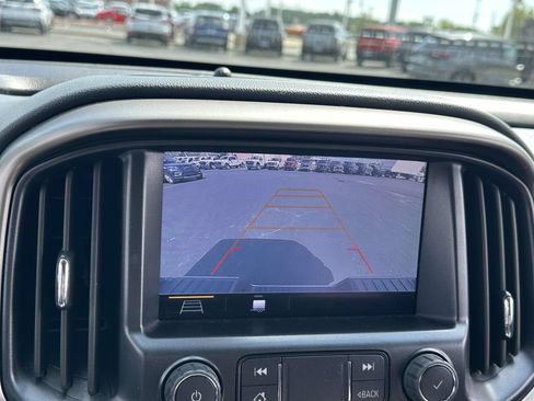 Used 2022 Chevrolet Colorado Z71 AWD/4WD image 20