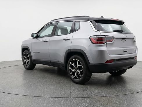 Used 2025 Jeep Compass Limited AWD/4WD image 6