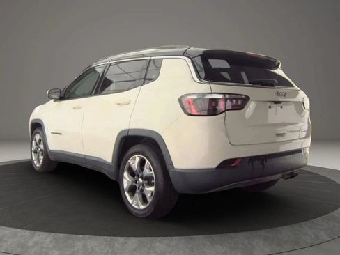 Used 2019 Jeep Compass Limited FWD image 3