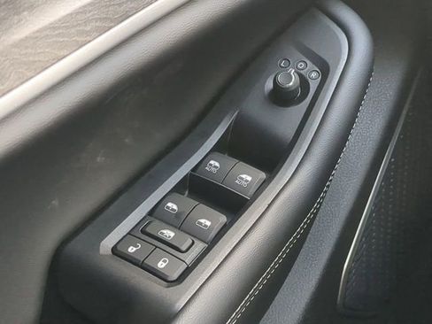 New 2026 Jeep Grand Cherokee L Limited RWD image 31