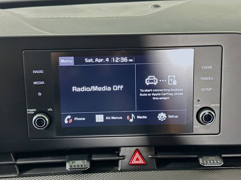 Used 2025 Kia Sportage LX image 19