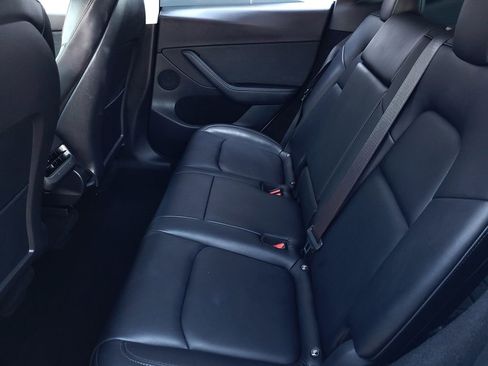 Used 2023 Tesla Model Y Long Range image 11