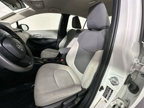 Used 2020 Toyota Corolla L image 15