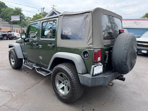 Used 2008 Jeep Wrangler Unlimited Rubicon w/ Trailer Tow Group AWD/4WD image 4