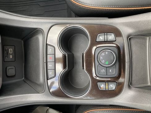 Used 2023 GMC Acadia AT4 w/ Technology Package image 46