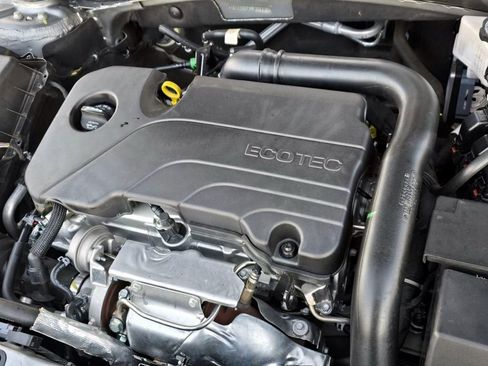 Used 2024 Chevrolet Malibu LT FWD image 12