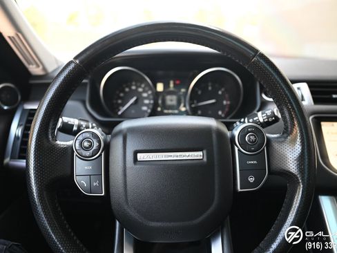 Used 2017 Land Rover Range Rover Sport HSE image 28