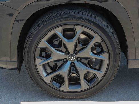 Certified 2025 Lexus TX 500h AWD w/ Technology Package image 11