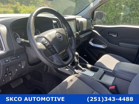 Used 2023 Nissan Frontier SV w/ SV Convenience Package AWD/4WD image 20