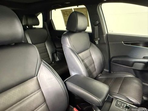 Used 2019 Kia Sorento SX image 54