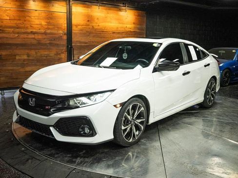 Used 2019 Honda Civic Si image 2