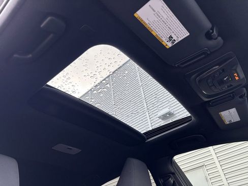 Used 2024 Toyota Corolla SE w/ SE Premium Package image 22