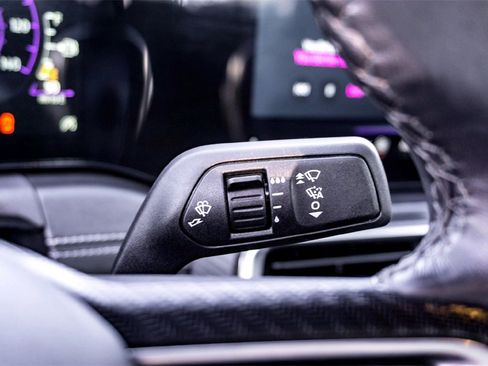 Used 2024 Ford Mustang Premium image 21