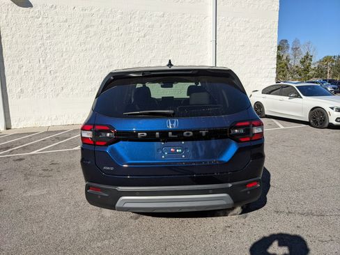 Used 2023 Honda Pilot EX-L image 6