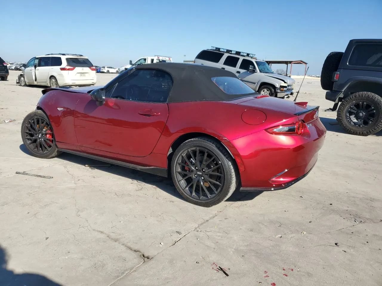 Used 2023 MAZDA MX-5 Miata Club w/ Brembo/BBS Recaro Package RWD image 2
