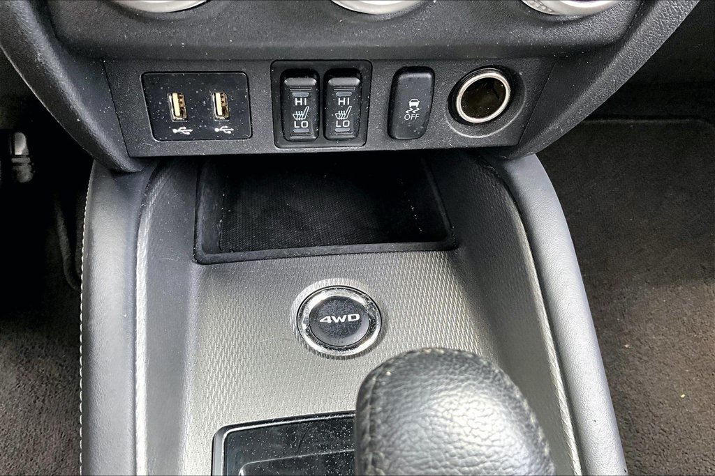 Used 2020 Mitsubishi Outlander Sport SE AWD/4WD image 14