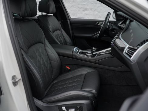 Used 2023 BMW X6 M50i w/ Parking Assistance Package image 25