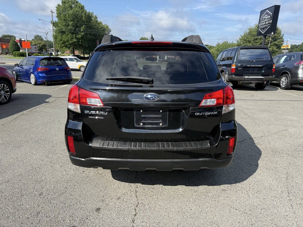 Used 2013 Subaru Outback 2.5i Limited AWD/4WD image 6