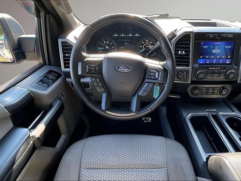 Used 2020 Ford F150 XLT w/ Equipment Group 302A Luxury AWD/4WD image 8