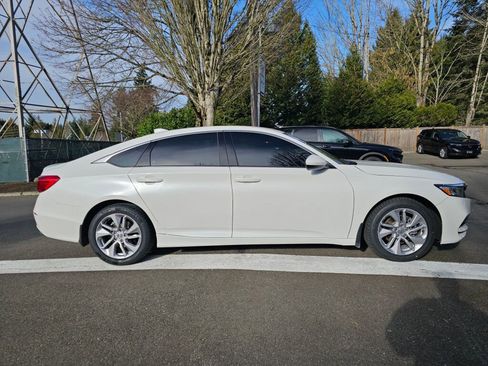Used 2018 Honda Accord LX image 8