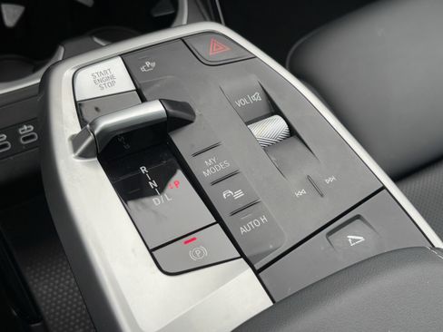 Certified 2025 BMW X2 xDrive28i image 26