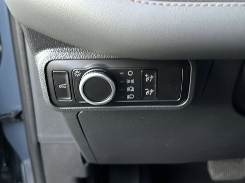 New 2026 Ford Explorer Active image 18