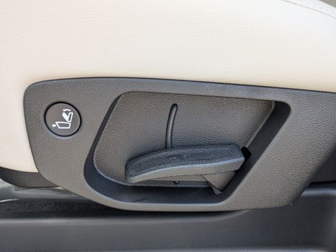 New 2025 Kia Telluride EX image 18