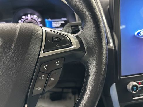 Used 2024 Ford Edge Titanium image 34