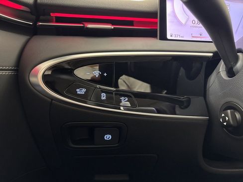 New 2026 Genesis GV70 2.5T Advanced AWD/4WD image 41