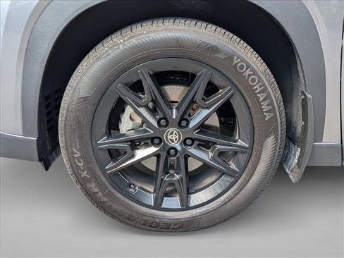 Used 2026 Toyota Grand Highlander AWD Hybrid image 18