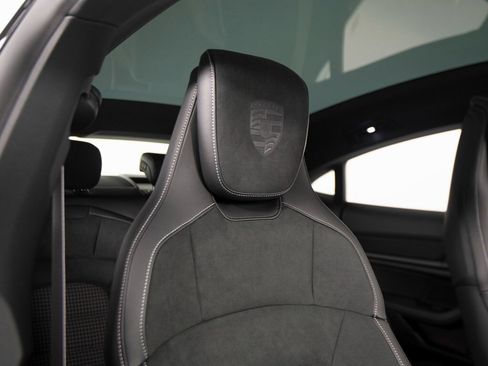 New 2026 Porsche Taycan 4S image 31