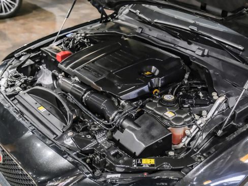 Used 2020 Jaguar XF Prestige RWD image 46