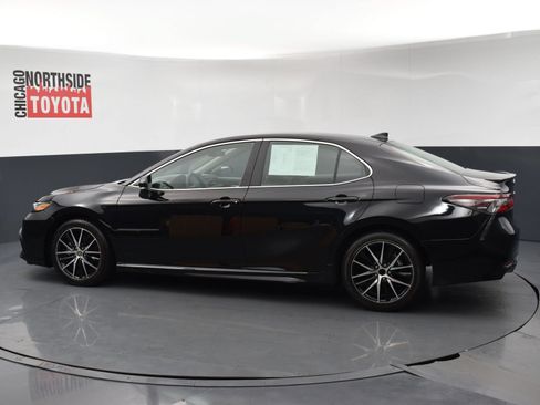 Used 2024 Toyota Camry SE AWD/4WD image 2