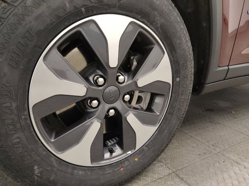 Used 2022 Jeep Grand Cherokee Limited 4xe image 31