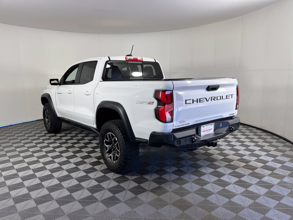 Certified 2024 Chevrolet Colorado ZR2 w/ ZR2 Convenience Package III AWD/4WD image 17