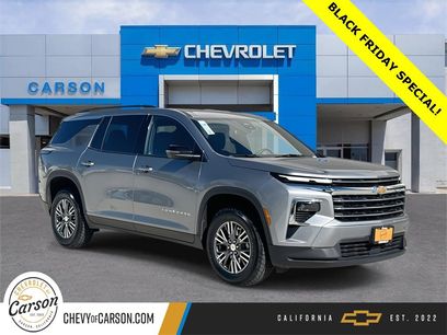 Used 2024 Chevrolet Traverse LT