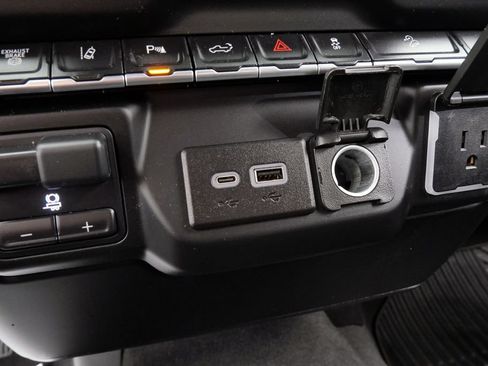 Used 2024 Chevrolet Silverado 2500 Custom w/ Custom Value Package AWD/4WD image 27