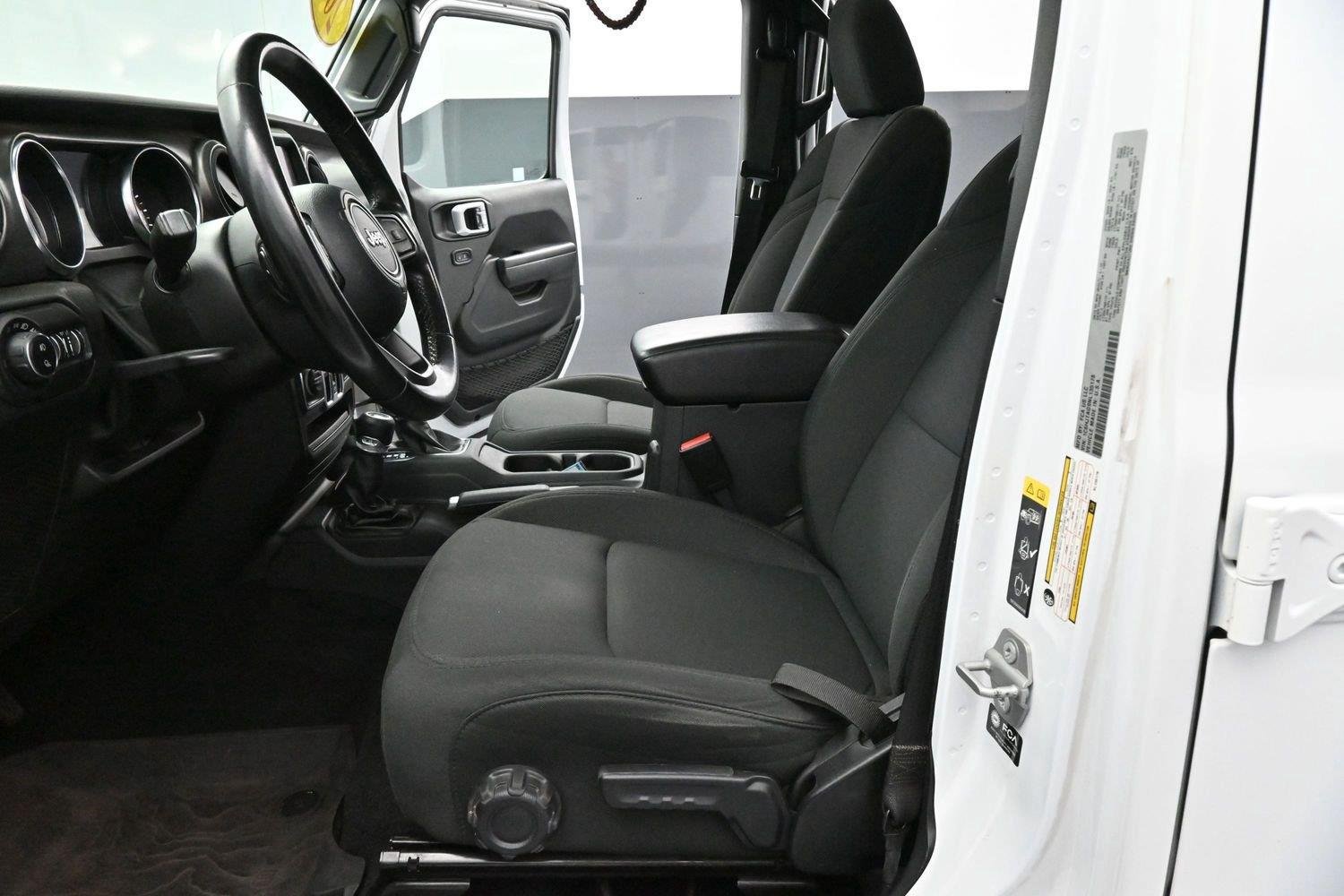 Used 2022 Jeep Gladiator Sport AWD/4WD image 11