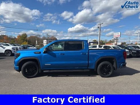 Certified 2022 GMC Sierra 1500 Elevation w/ Elevation Premium Package image 4