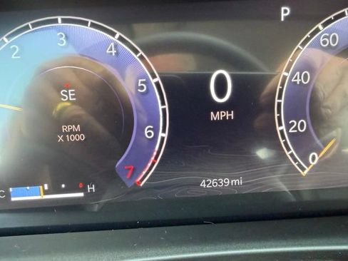Used 2023 Jeep Grand Cherokee Limited w/ Luxury Tech Group II AWD/4WD image 20