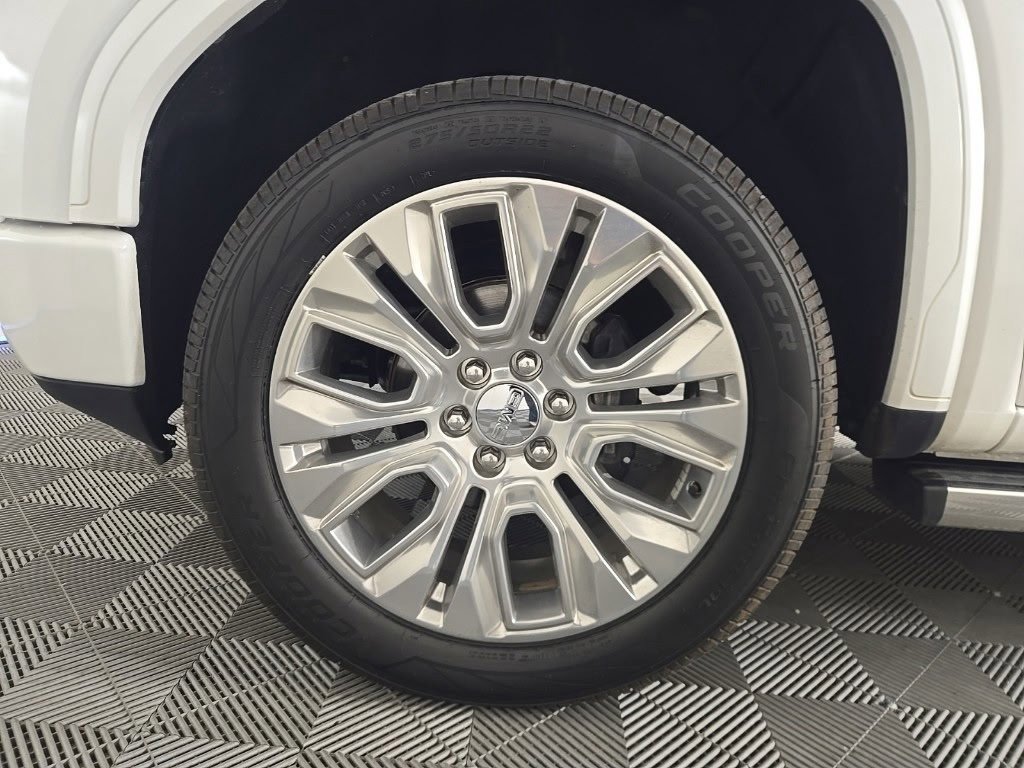 Used 2020 GMC Sierra 1500 Denali w/ Denali Ultimate Package AWD/4WD image 8