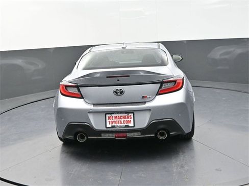 New 2025 Toyota GR86 Premium image 6