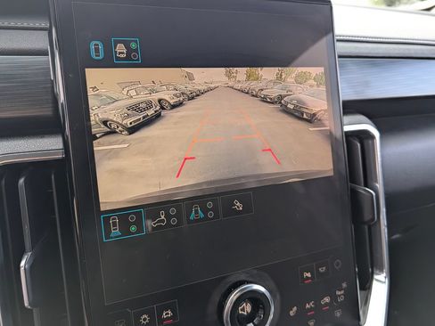 Used 2025 GMC Acadia Elevation AWD/4WD image 25