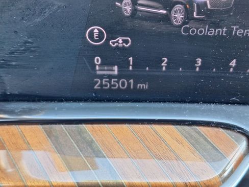 Certified 2024 Cadillac Escalade Sport Platinum image 23