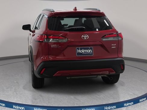Used 2023 Toyota Corolla Cross XLE w/ Convenience Package AWD/4WD image 7